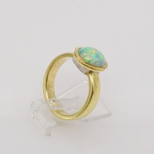 Ring, 750/&deg;&deg;&deg;Gelb-Wei&szlig;gold, Opal