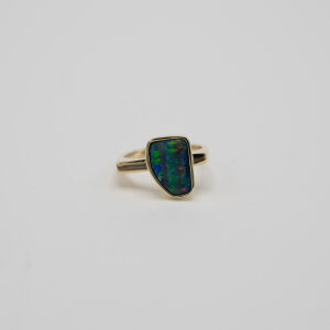 Ring mit Boulderopal, 585/Gelbgold