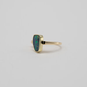 Ring mit Boulderopal, 585/Gelbgold