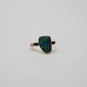 Ring mit Boulderopal, 585/Gelbgold