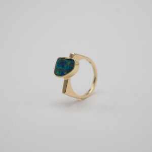 Ring mit Boulderopal, 585/Gelbgold