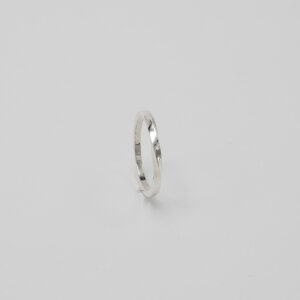 Ring leicht gedreht, Silber
