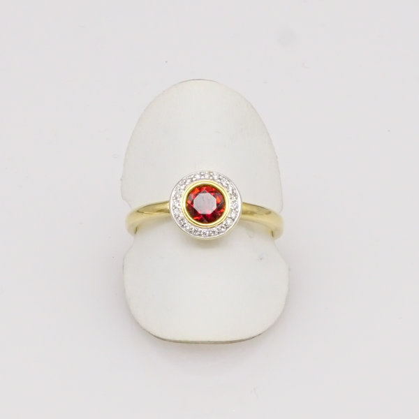Ring, 585/°°°Gelbgold, Granat, Brillanten